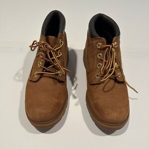 Timberland - Women's Nellie Waterproof Chukka Boot - Size 6